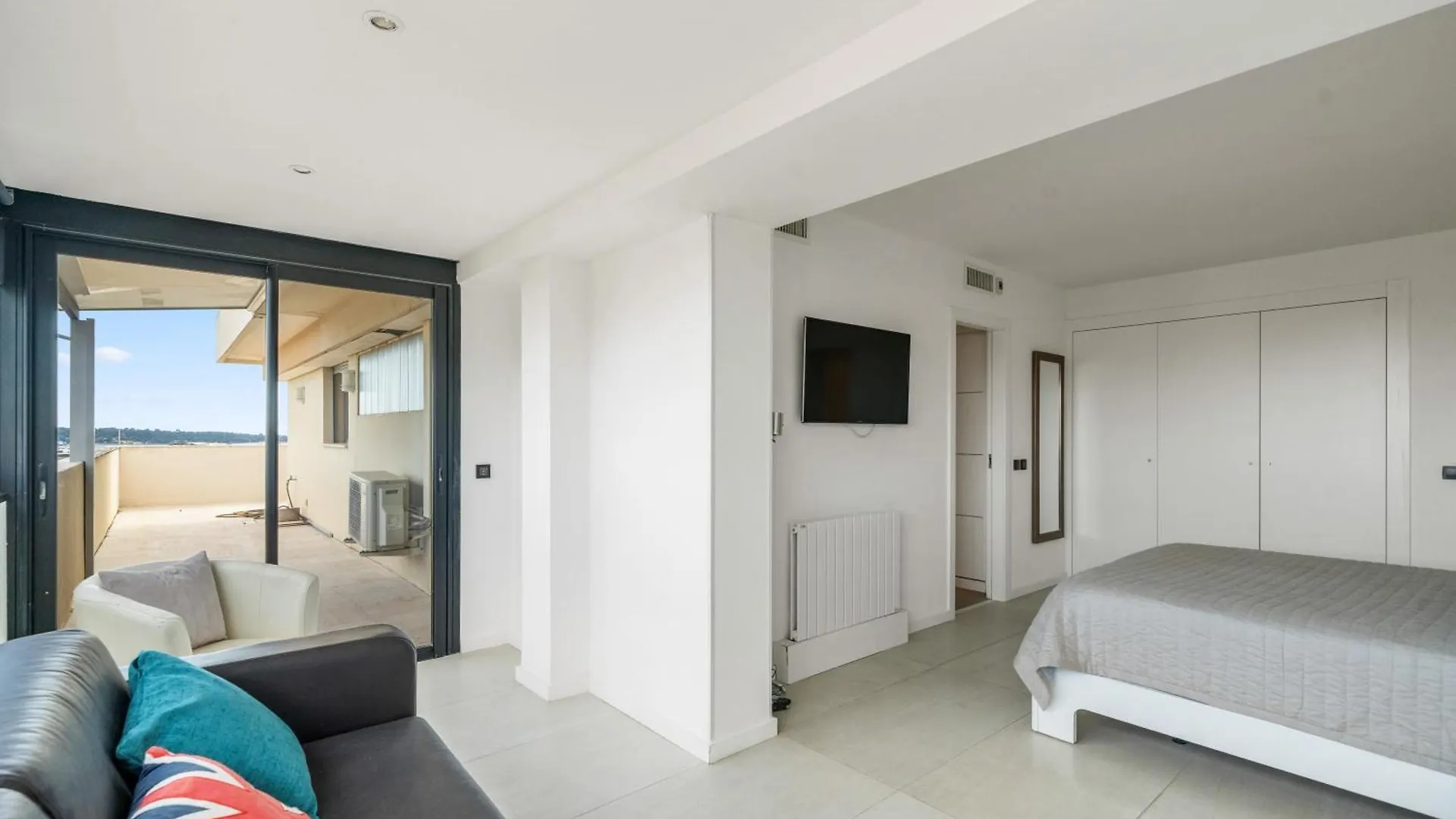 5 Bedroom Cannes Penthouse - Ocean View France