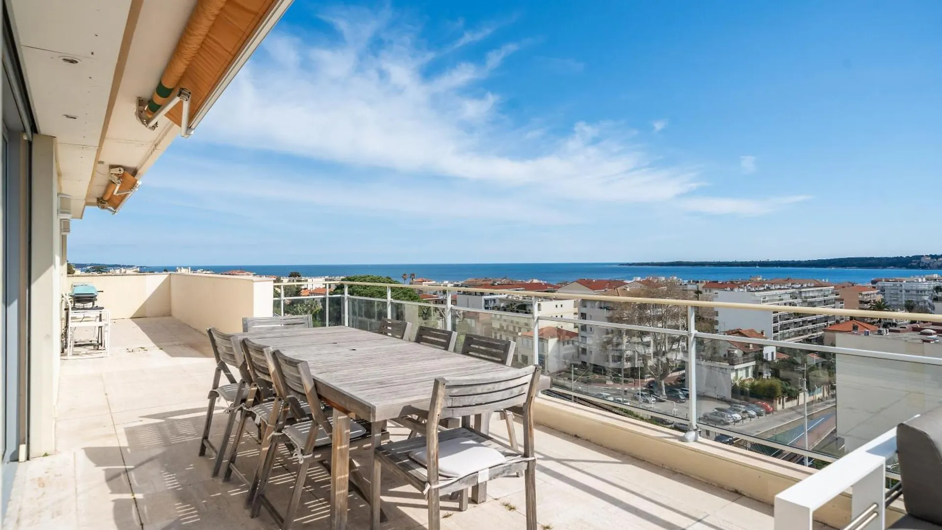 5 Bedroom Cannes Penthouse - Ocean View 0*,  France