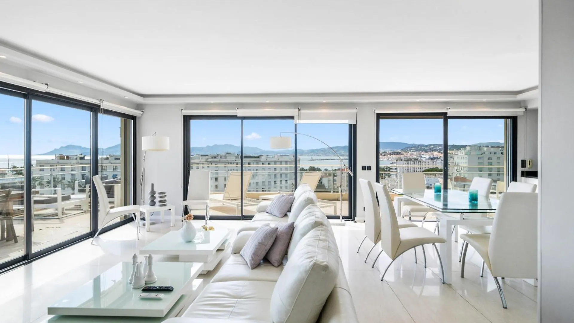 5 Bedroom Cannes Penthouse - Ocean View Apartment