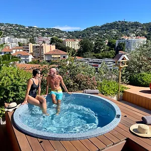 Western Premier Le Patio Des Artistes Wellness Jacuzzi Szálloda